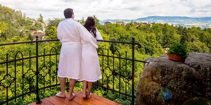 Zámecké lenošení na Hrubé Skále: 3 denní pobyt s wellness i skvělým jídlem