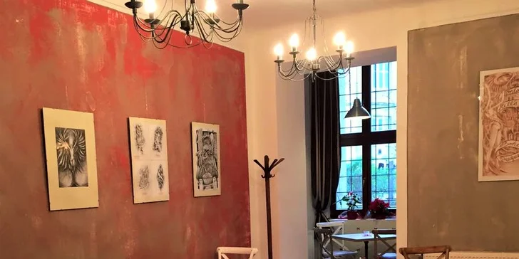 Káva nebo limonáda s dezertem či pohárem v kavárně Lucafféteria