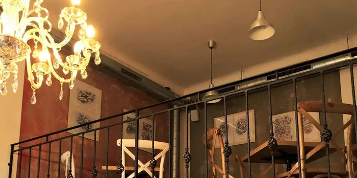 Káva nebo limonáda s dezertem či pohárem v kavárně Lucafféteria