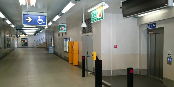 Poukaz v hodnotě 120 nebo 200 Kč na služby profesionální čistírny