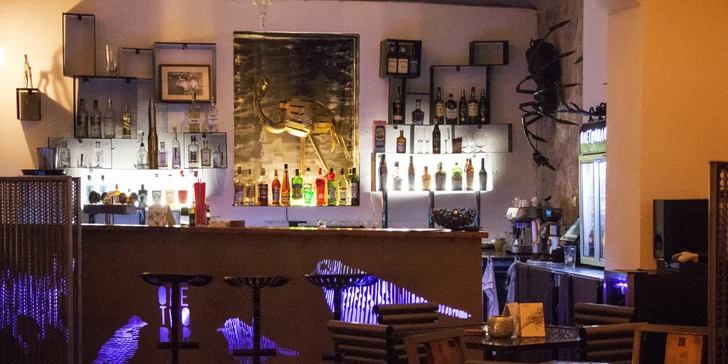 Legendární Long Island Ice Tea pro 2 osoby v originálním baru