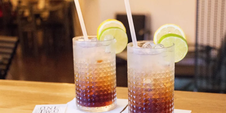 Legendární Long Island Ice Tea pro 2 osoby v originálním baru