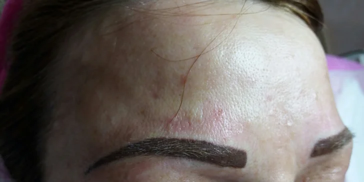 Permanentní make-up obočí pomocí mikropigmentace