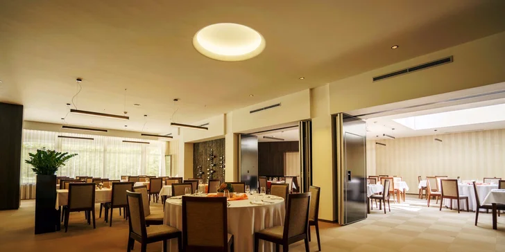Moderný dizajn, trendy z gastronómie a kulinárske umenie hotelového teamu vám predvedú v novej Culinary Restaurant.