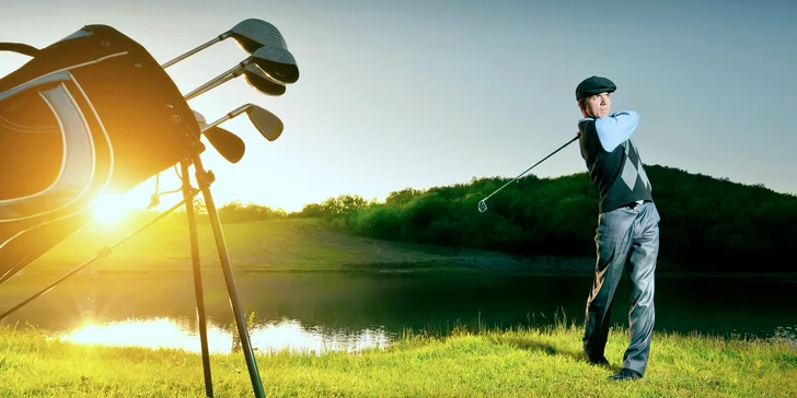 Golfový kurz all inclusive pro začátečníky: 10 lekcí s trenérem i výbavou