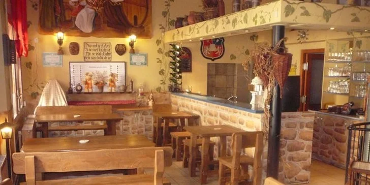 Pivovar a restauraci najdete kousek od zastávky Tachovské náměstí. 