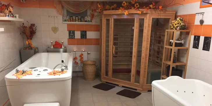 Relaxace v infrasauně nebo hydromasážní vaně pro dva