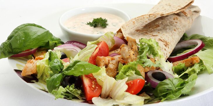 Salát nebo wrap s freshem: Zdravá svačina či oběd ze Salad Baru