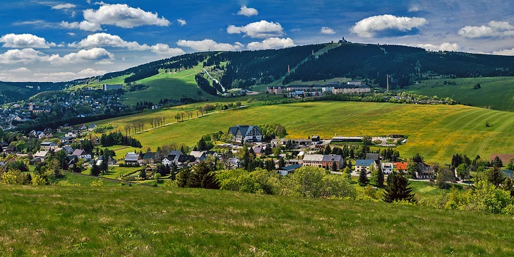 Podzimní prázdniny v Krušných horách: Rodinné apartmány pro 2 - 6 osob