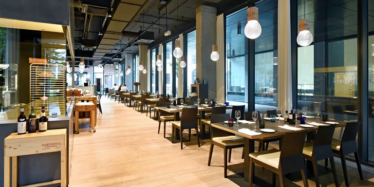 Výjimečný kulinářský zážitek: Degustační menu pro 2 podávané v rukavičkách