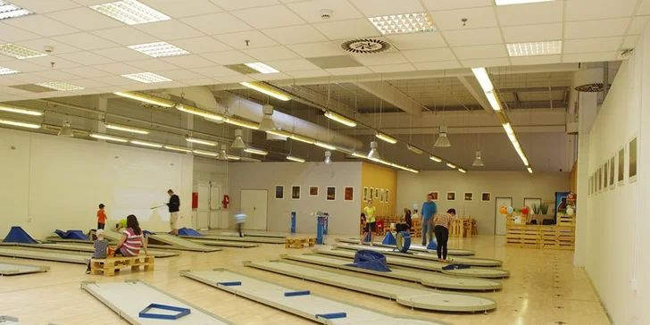 90minutový Indoor Minigolf v OC Futurum Brno
