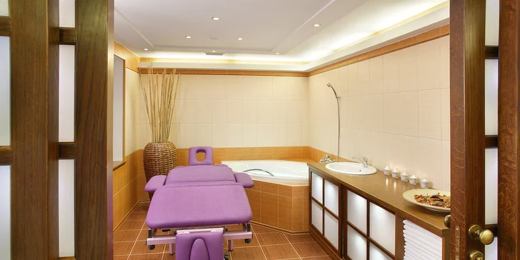 4* pobyt v Třeboni: krásný hotel přímo na náměstí, polopenze i wellness