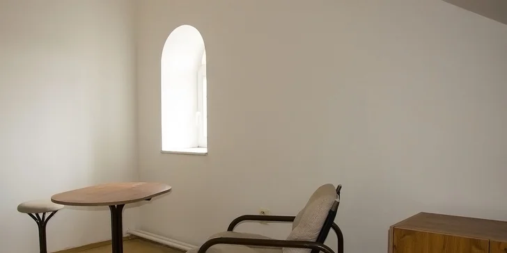 V lázních na vás dýchne jejich historie, některá zařízení jsou staršího typu (železitá voda na nich také nechává své stopy).