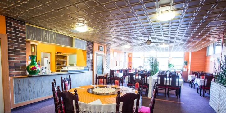 3chodové asijské menu s rybí pečínkou pro 2 osoby v Restauraci Via