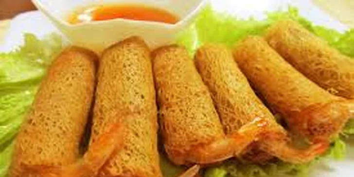 3chodové asijské menu s rybí pečínkou pro 2 osoby v Restauraci Via