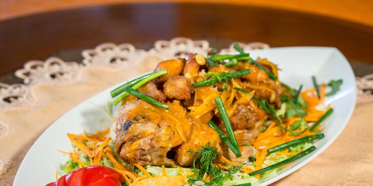 3chodové asijské menu s rybí pečínkou pro 2 osoby v Restauraci Via
