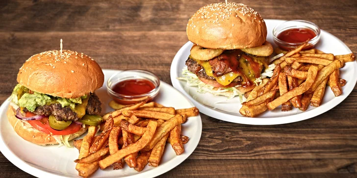 Výborný šťavnatý burger v domácí housce: Ukojí chuť a zažene hlad
