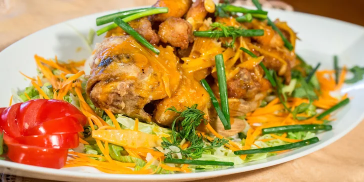3chodové asijské menu s rybí pečínkou pro 2 osoby v Restauraci Via