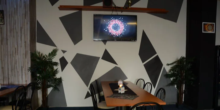 Pronájem bowlingové dráhy až pro 6 hráčů s možností pizzy