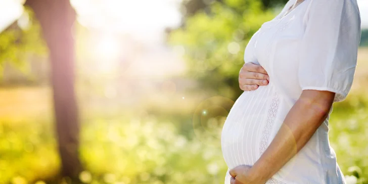 Těhotenská masáž - úleva od bolesti zad pro nastávající maminky
