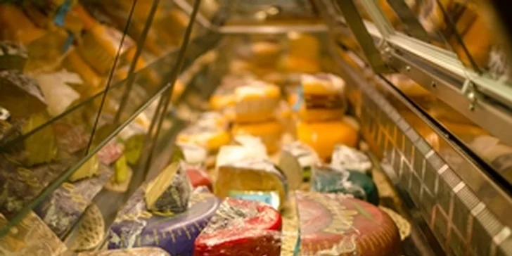 200 nebo 500 g staré goudy nebo sýru maasdam ze sýrárny Cheese House