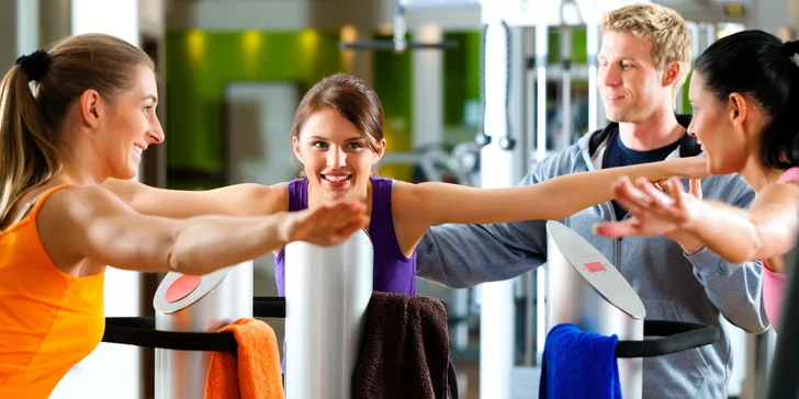 Cvičení na Power Plate pod vedením instruktora: 4 nebo 10 vstupů