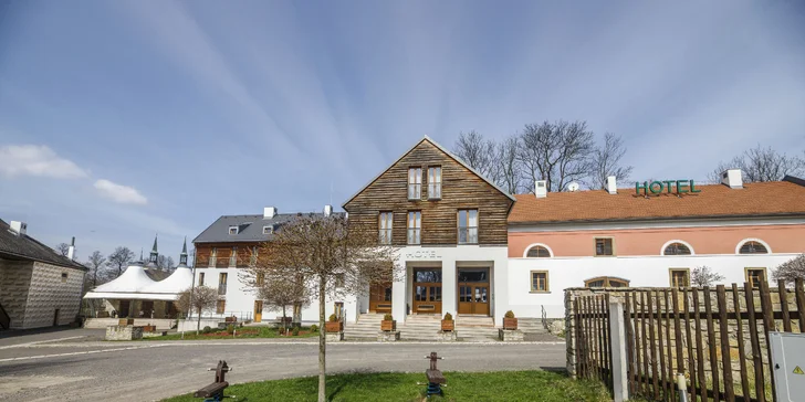  Příběh středověkého sídla začíná už ve 13. století. 
