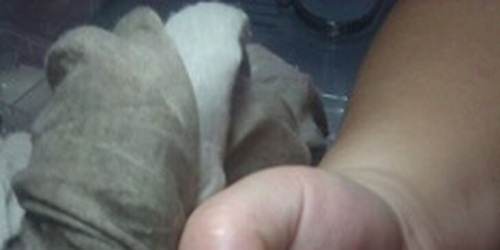 Modeláž nehtů gelem s masáží rukou