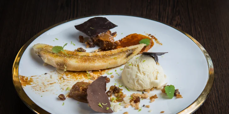 Poznejte nové chutě - famózní degustační menu pro 2 osoby v Černé růži