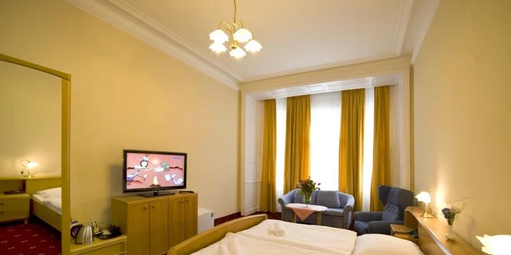 Hvězdný pobyt v Karlových Varech v hotelu na kolonádě vč. vstupu do lázní