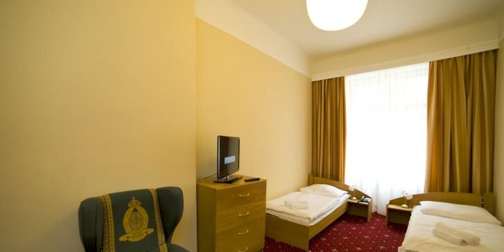 Hvězdný pobyt v Karlových Varech v hotelu na kolonádě vč. vstupu do lázní