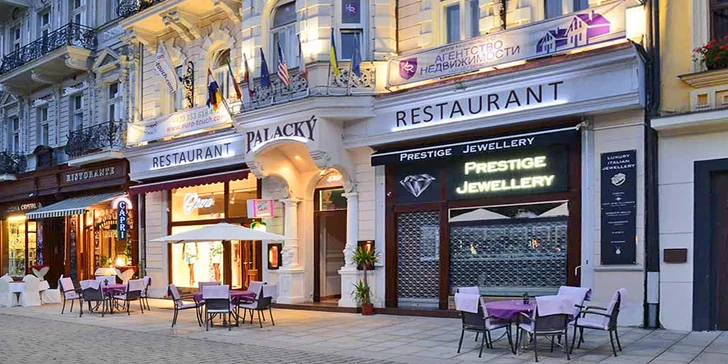 Hvězdný pobyt v Karlových Varech v hotelu na kolonádě vč. vstupu do lázní