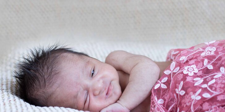 Newborn: ateliérové focení miminek