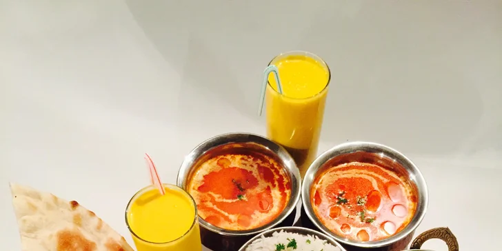 Menu pro 2 v restauraci Taj Mahal - nápoj, polévka a hlavní jídlo s masem i bez