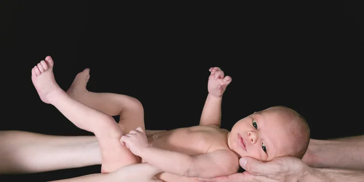 Newborn: ateliérové focení miminek