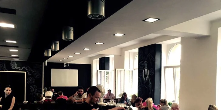 2x míchaný nápoj v 1. olomoucké filmové kavárně Café & Bar IF