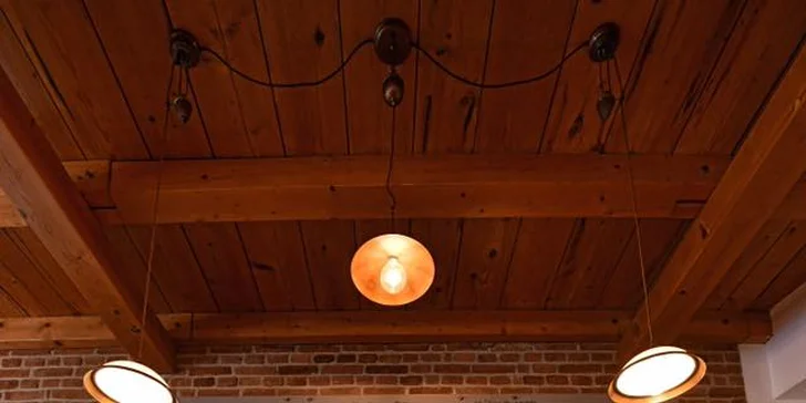 V pivovarské restauraci můžete po prohlídce pokračovat v ochutnávání piva nebo si dát večeři.