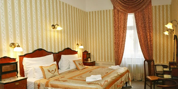 Cestujte v čase ve 4* hotelu v Praze s plavbou na Vltavě