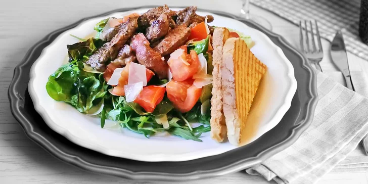 Poskládejte si vybrané 3chodové menu pro dva v Café Mozart