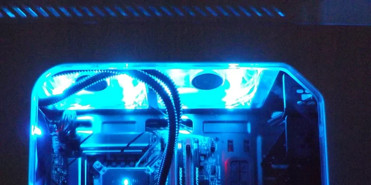 Kouzelný svět virtuální reality: Výlet do vesmíru, kosení zombíků a další zábavné hry