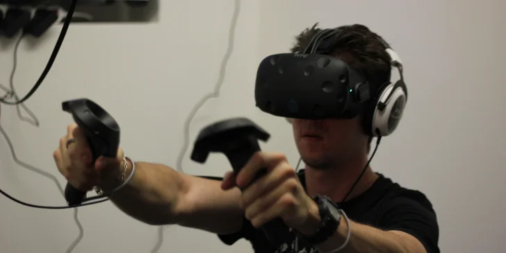 Kouzelný svět virtuální reality: Výlet do vesmíru, kosení zombíků a další zábavné hry