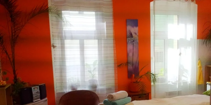 Vyberte si relax: Bylinná spa lázeňská masáž nebo pomerančové masáže