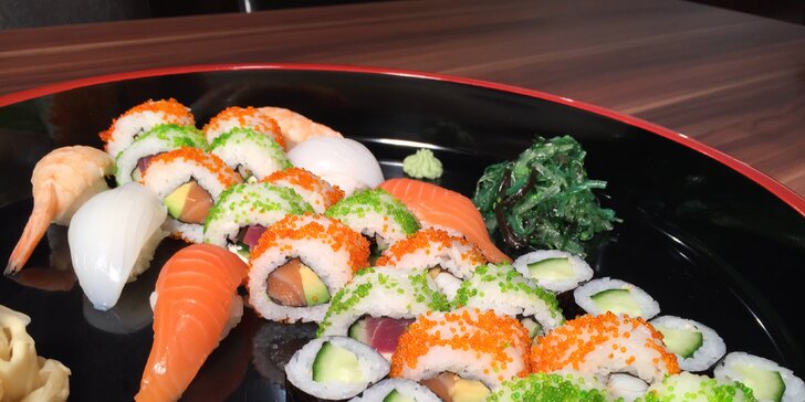 Lákavé sushi sety pro 2 nebo až 4 milovníky asijské kuchyně