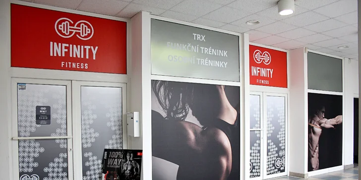Posilování s trenérem, skupinové lekce i měsíční permice do Infinity Fitness