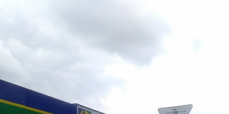 Přezutí vozu z letních pneu na zimní, nákup nových pneu i možnost uskladnění