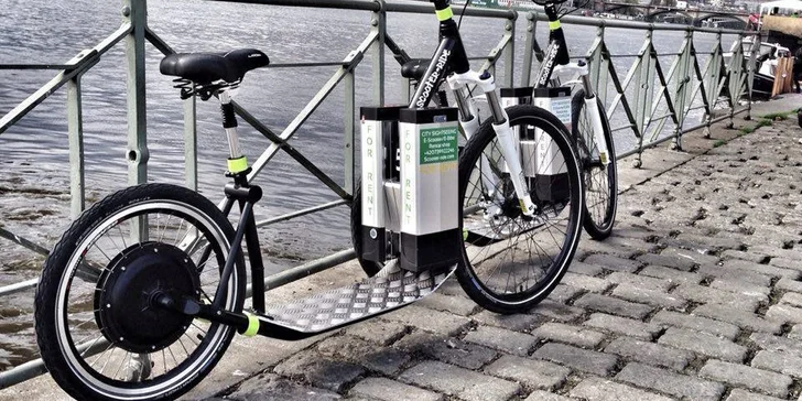 Frčte Prahou jako páni: Zapůjčení elektrické koloběžky