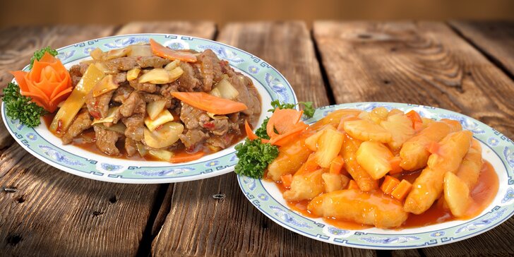 Exotické chutě a báječný výhled: čínské menu pro dva podávané v 18. patře