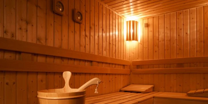 Romantika v Hluboké nad Vltavou: 4* zámecký hotel, wellness i večeře