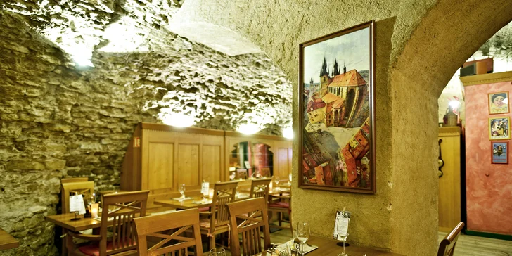 Itálie na Staroměstském náměstí: libovolná pizza nebo těstoviny pro 1 nebo 2 osoby