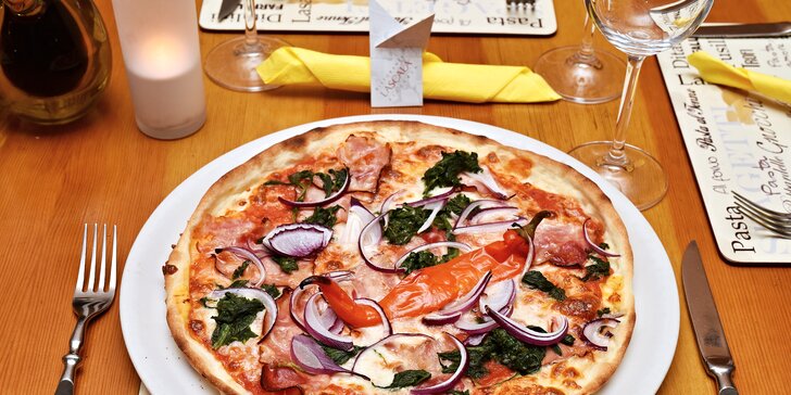 Dvě pizzy či těstoviny a dva nealko nápoje v italské restauraci Lascala